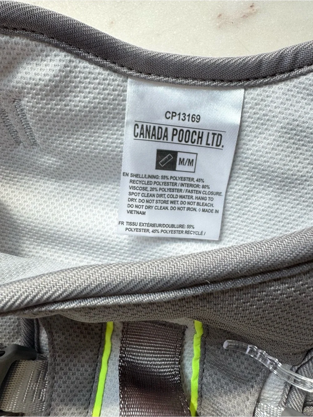 Canada Pooch Max Chill Cooling Harness for Dogs - Gray with Neon Trim - Size M